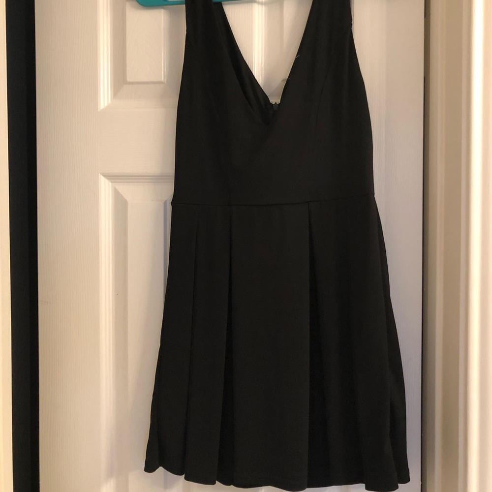Short black Tobi cocktail dress